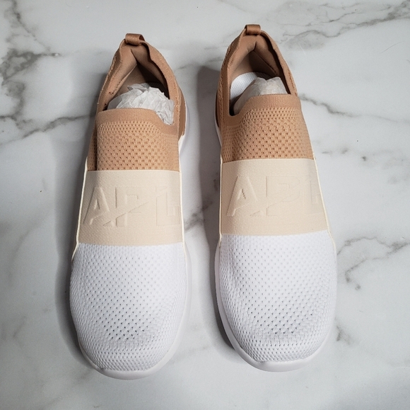 APL TechLoom Bliss Sneakers Size 10.5 Slip On NEW - Picture 7 of 7